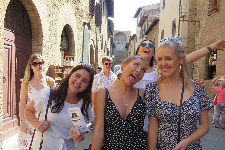 Rome to Tuscany by Train: Chianti and Vernaccia Wineries, San Gimignano (11/11)