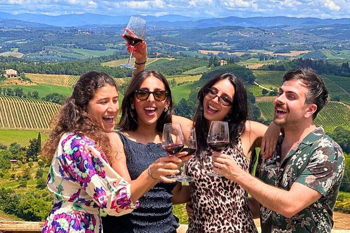 Rome to Tuscany by Train: Chianti and Vernaccia Wineries, San Gimignano (8/11)
