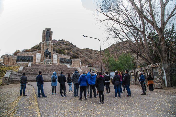 Uco Valley and Cordon del Plata: Organic Tasting, Cristo Rey and Historic Apple Tree (5/10)