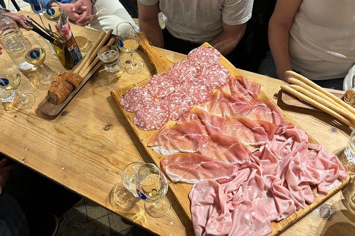 Nice Wine Tasting Tour with Charcuterie and Artisan Cheeses: Garibaldi Square to Old Town (3/12)