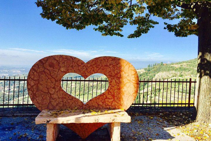 Small-Group Venice Day Trip: Soave, Villa Serego Alighieri Amarone Tasting, Verona Time (11/12)