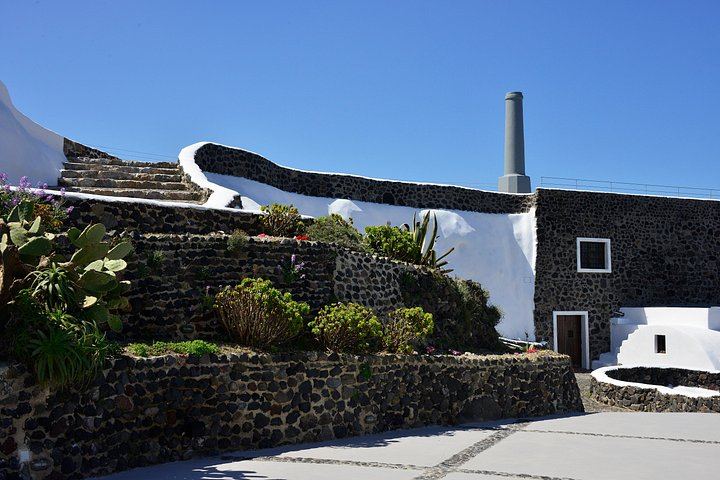 Santorini Wine Museum and Three Winery Tour with Tastings, Morning or Afternoon Departure (10/12)