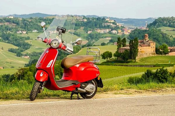 Private Vespa Tour from Alba through the Barolo and Barbaresco Hills with a Pro Guide