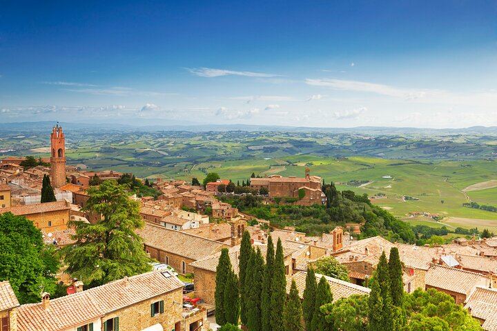 Chianti, Montalcino and Montepulciano by Minivan from Florence: Wine Tastings and Lunch (7/12)