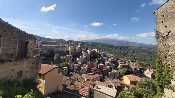 Small-Group Day from Taormina: Castiglione di Sicilia and Two Etna Wineries with Lunch (1/7)