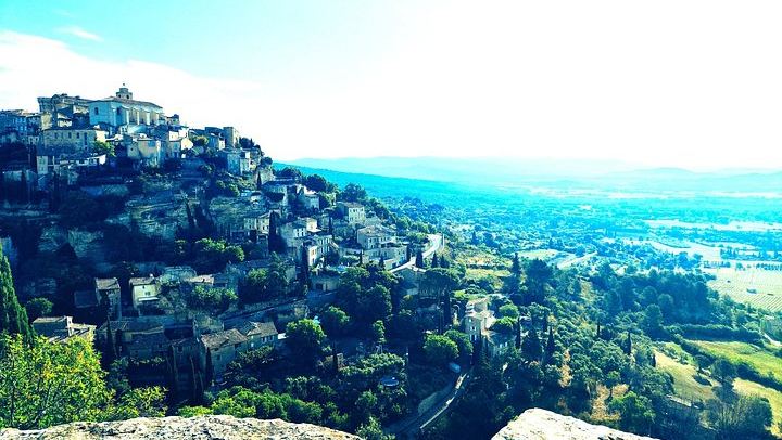Châteauneuf-du-Pape and Luberon Wine Day Trip from Avignon, Two Tastings and Gordes (4/5)