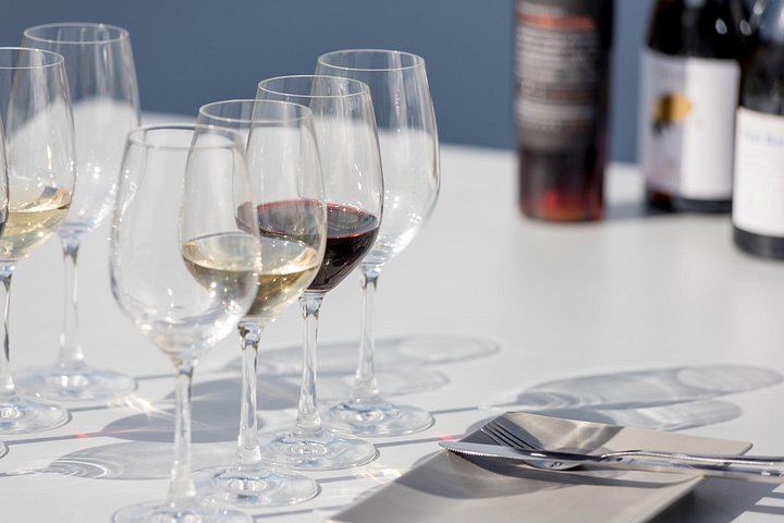 Small-Group Santorini Tour: Two Wineries and a Greek Meze Dinner, 5 Hours (1/10)