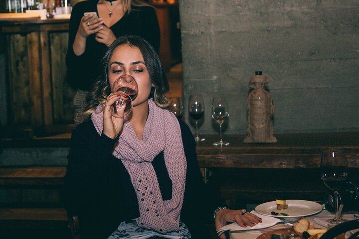 Naples Wine Tasting with Trivia Games, Campanian Grapes and Bruschetta Near Gesu Nuovo (7/12)