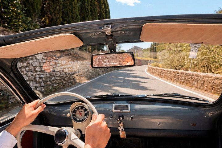 Vintage Fiat 500 Private Driver Tour from Certaldo: San Gimignano and Lunch (6/12)