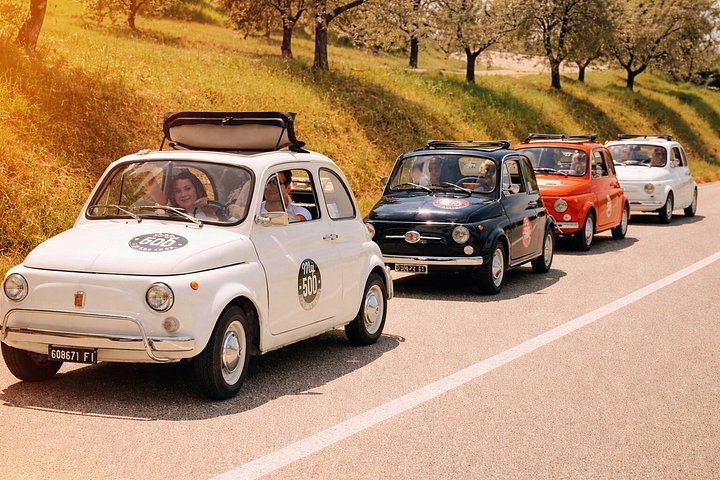 Vintage Fiat 500 Private Driver Tour from Certaldo: San Gimignano and Lunch (5/12)