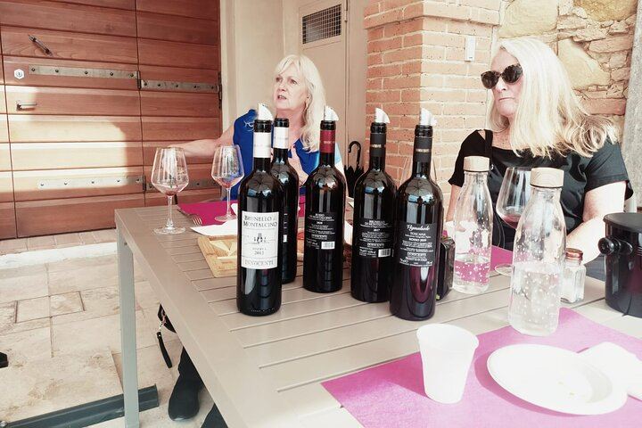 Florence Small Group of 6: Boutique Brunello Farm Lunch, Val d'Orcia and Montepulciano (4/12)