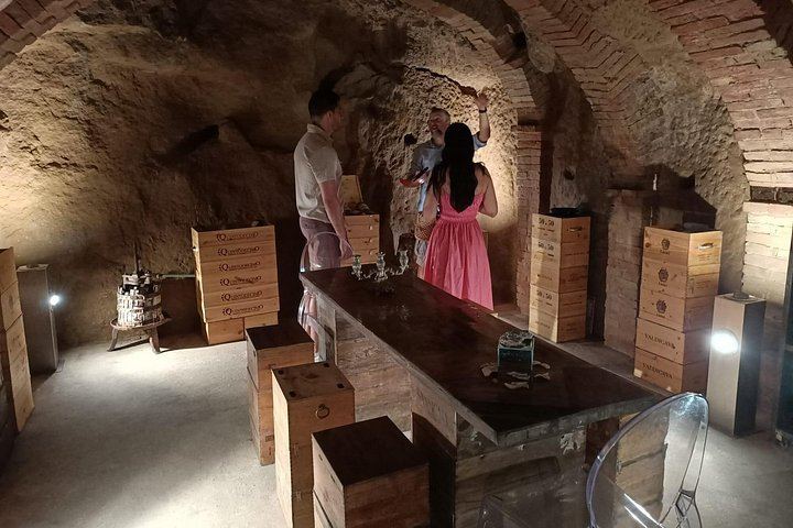 Siena Small-Group Tuscany Day: Chianti Classico, Brunello Winery, Pienza and Lunch (12/12)