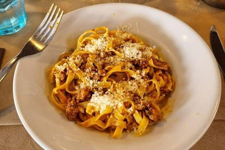 Siena Small-Group Tuscany Day: Chianti Classico, Brunello Winery, Pienza and Lunch (7/12)