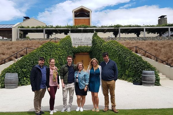 Afternoon Marlborough Wine Tour: Small Group of 11, Four Wineries, Hotel Pickup