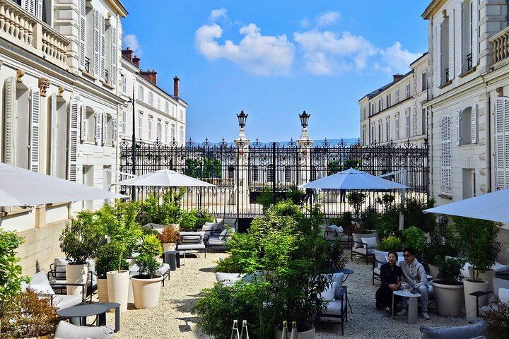 Private Champagne Day in Épernay: Moët & Chandon Cellars, Hautvillers, Boutique Grower (6/12)