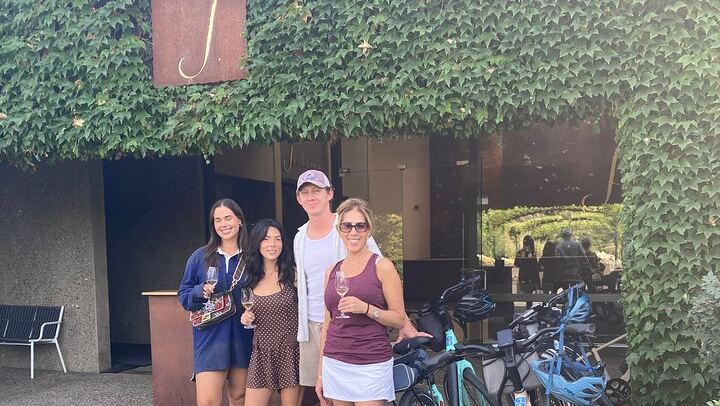 Healdsburg Wine Country Bike Tour with Ace It Bike Tours: Pick Your Bike (2/6)