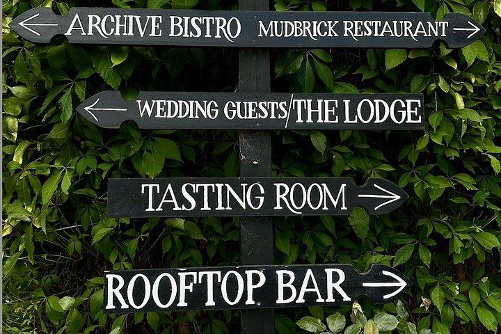 Private Waiheke Wine Tour with Waitiki Tours: Three Boutique Vineyards (6/12)