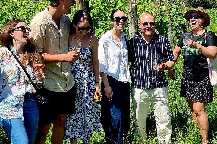 Waiheke Zeitgeist Small-Group Tour with Local Guide Grant: Boutique Wineries (2/8)