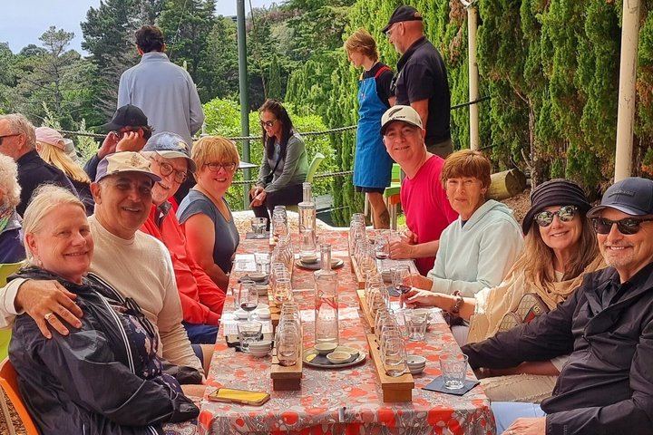 Waiheke Zeitgeist Small-Group Tour with Local Guide Grant: Boutique Wineries (5/8)