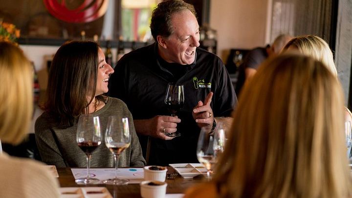Healdsburg Original Wine and Food Pairing Guided Walking Tour, 4 Hours (1/12)