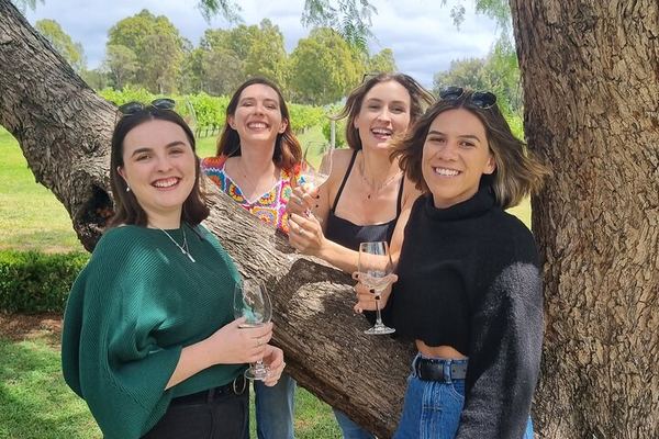Hunter Valley Grains and Grapes Day Tour from Sydney: Wine, Cheese, Spirits, Lunch