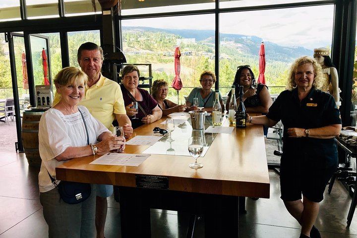 West Kelowna Gallery of Grapes Wine Tour: Tastings at 5 Okanagan Wineries (11/12)