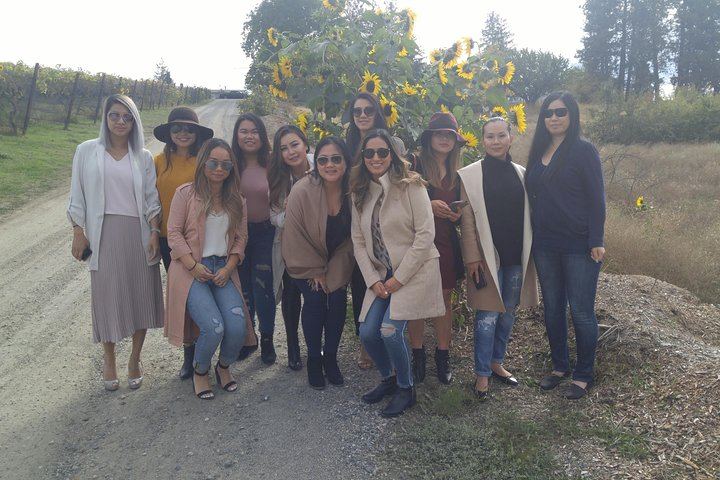 West Kelowna Gallery of Grapes Wine Tour: Tastings at 5 Okanagan Wineries (5/12)