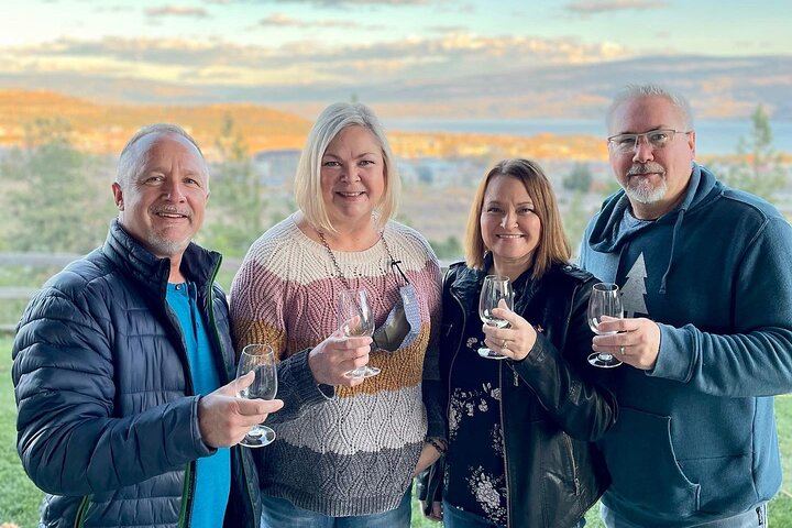 West Kelowna Full-Day Wine Tour: 5 Wineries, Reserve and Library Tastings, Lunch (1/5)