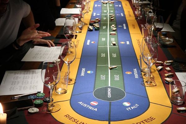 Wine Casino Tasting at the Salut Studio in Barcelona, Small-Batch Wines with Sommeliers