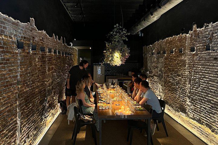 Wine Casino Tasting at the Salut Studio in Barcelona, Small-Batch Wines with Sommeliers (9/9)