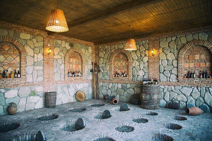 Private Kakheti Tour: Khinkali Lunch, Telavi Qvevri Tasting and Gombori Pass (10/10)
