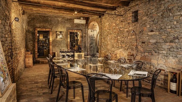 Barolo Estate in Monforte d'Alba: 11-Hectare Vineyard Visit, Wine and Venchi Chocolate (2/12)