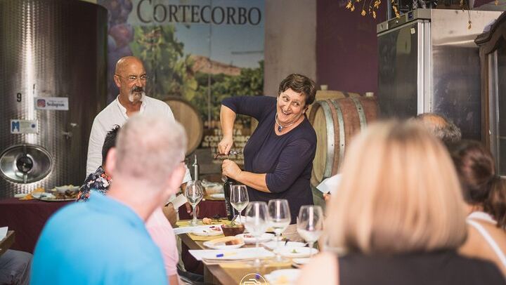 Cortecorbo Winery Day in Irpinia: Wood-Fired Pizza or Ravioli Class, Lunch and 6 Wines (3/12)
