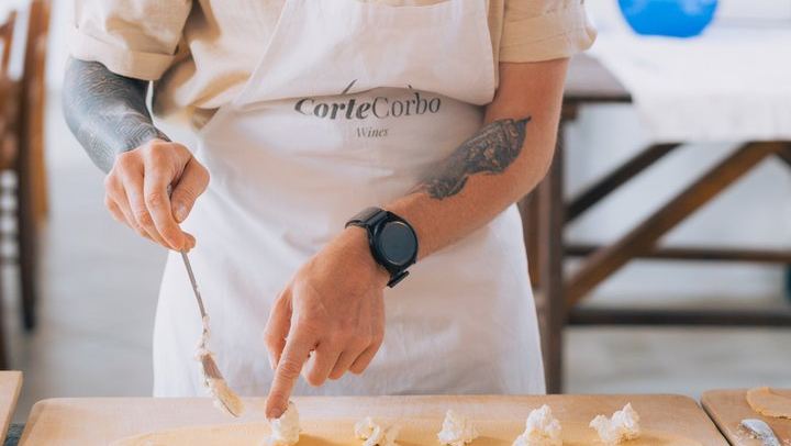 Cortecorbo Winery Day in Irpinia: Wood-Fired Pizza or Ravioli Class, Lunch and 6 Wines (2/12)