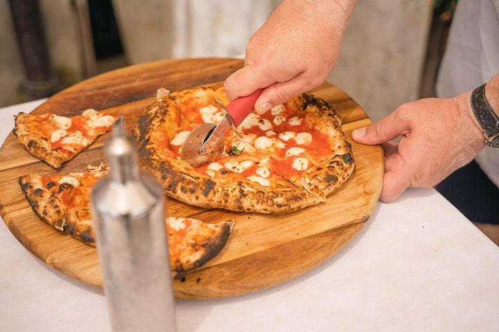 Cortecorbo Winery Day in Irpinia: Wood-Fired Pizza or Ravioli Class, Lunch and 6 Wines (4/12)
