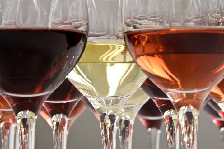Niagara Half-Day Wine Tasting with Three-Course Chef Dinner and Hotel Transfers (2/6)