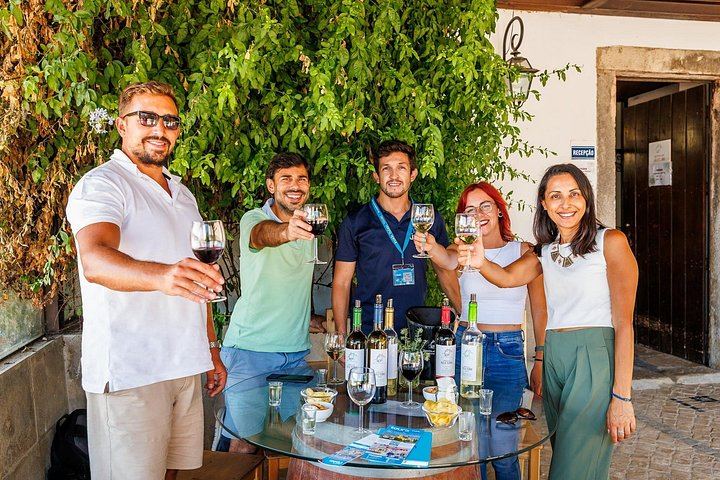 Small-Group Arrábida and Sesimbra Day Trip from Lisbon with Two Wine Tastings (5/11)