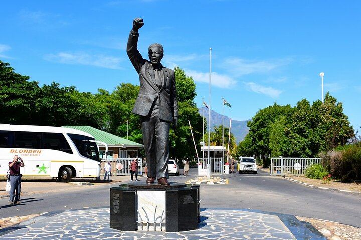 Private Cape Winelands Tour with Franschhoek Wine Tram, Langa and Mandela Site (1/12)