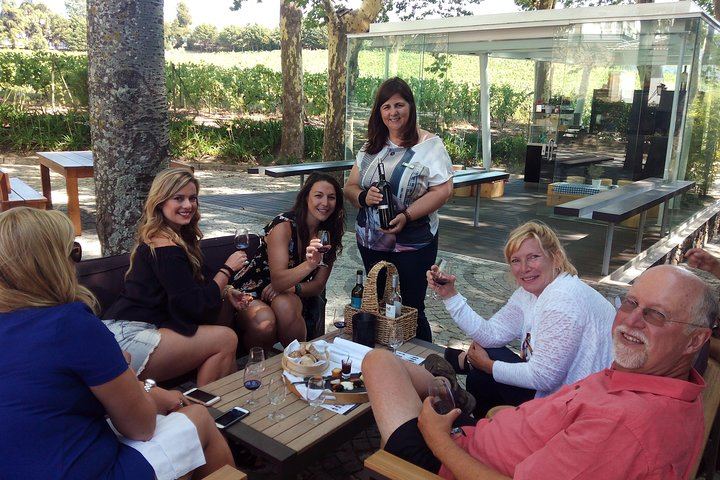 Douro Valley Day Tour from Porto, Max 7 Guests: Two Family Quintas, Villages and Port (2/12)