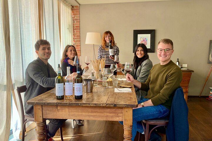 Private Tesla Wine Tour from Alba: Barolo and Barbaresco with Sommelier Pier and Chiara (9/12)