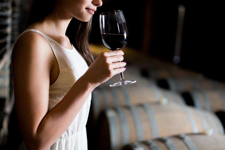 Barossa Valley Shared Wine Tour with Henschke, Yalumba and Chauffeured Pickup (9/12)