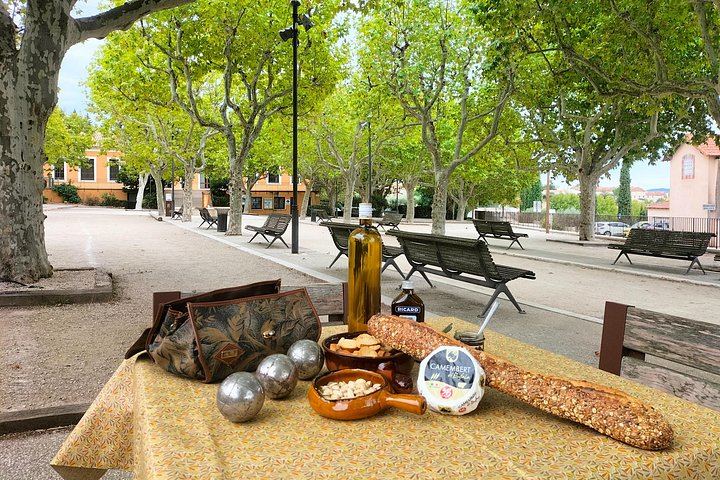 Sainte-Victoire Wine Day: Organic and Experimental Wineries, Olive Oils, Picnic, Pétanque (12/12)