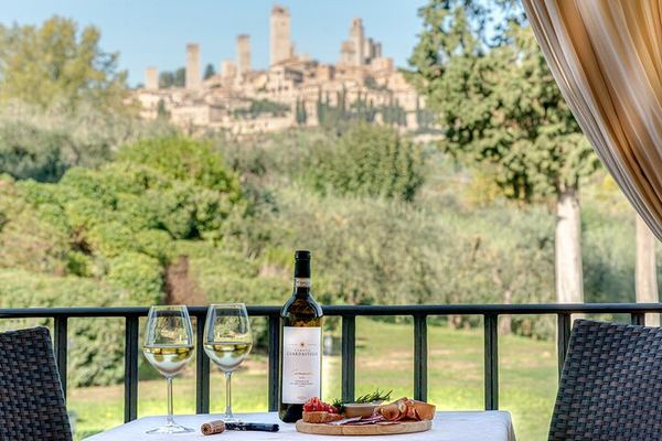 Small Family Vineyard at Sovestro near San Gimignano: Cellar Visit, Lunch, Four Wines