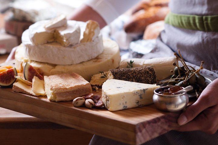 Private Full-Day Winelands Tour: Fairview, Plaisir de Merle, Franschhoek Lunch and Muratie (10/12)
