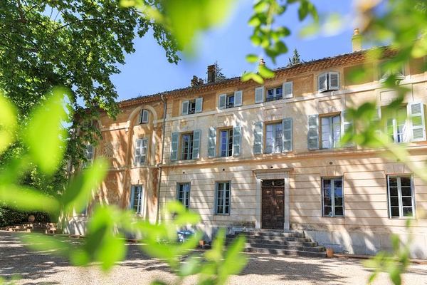 Côtes de Provence Minivan Day Trip from Nice: Three Wineries, Cru Classé and Lunch Break