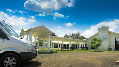 Private Luxury Hunter Valley Tour: Café Enzo Lunch and Glandore Wine and Chocolate Pairing (4/9)