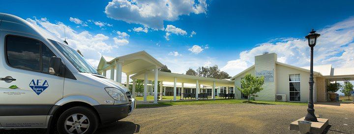 Private Luxury Hunter Valley Tour: Café Enzo Lunch and Glandore Wine and Chocolate Pairing (4/9)