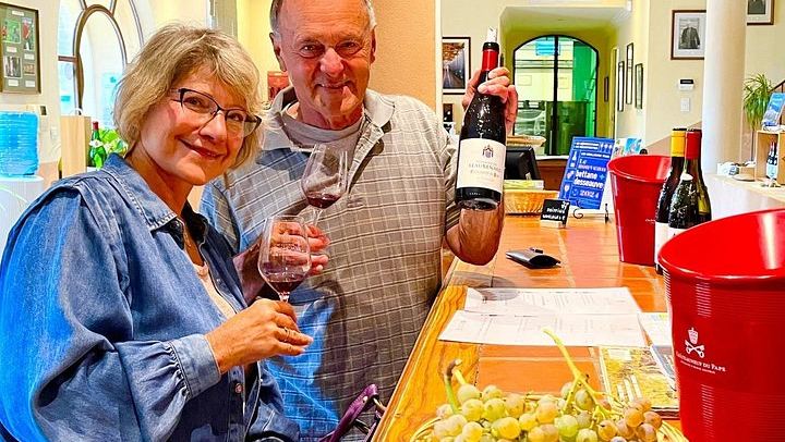 3-Hour Châteauneuf-du-Pape Wine Tour from Avignon: Two Estates, Six Wines, Two Whites (1/9)