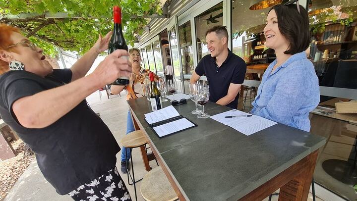 Barossa Valley Wine Tour for Six Guests with a Local Guide, Barossa Pickup and Lunch (3/12)