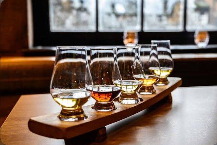 Private Yarra Valley Evening Tour: Barrique Wine Store, Healesville and Dinner at Meletos (4/12)